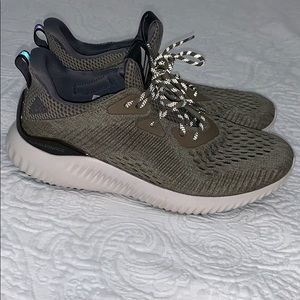 Alpha Bounce Adidas Sneakers